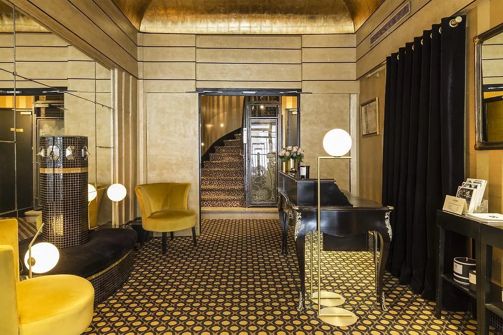 Mathis Elysees Paris